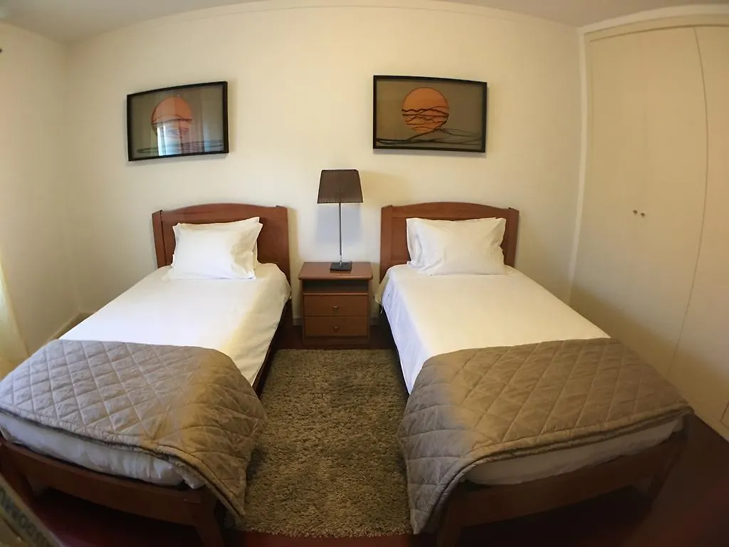 Mary Apartments Лиссабон