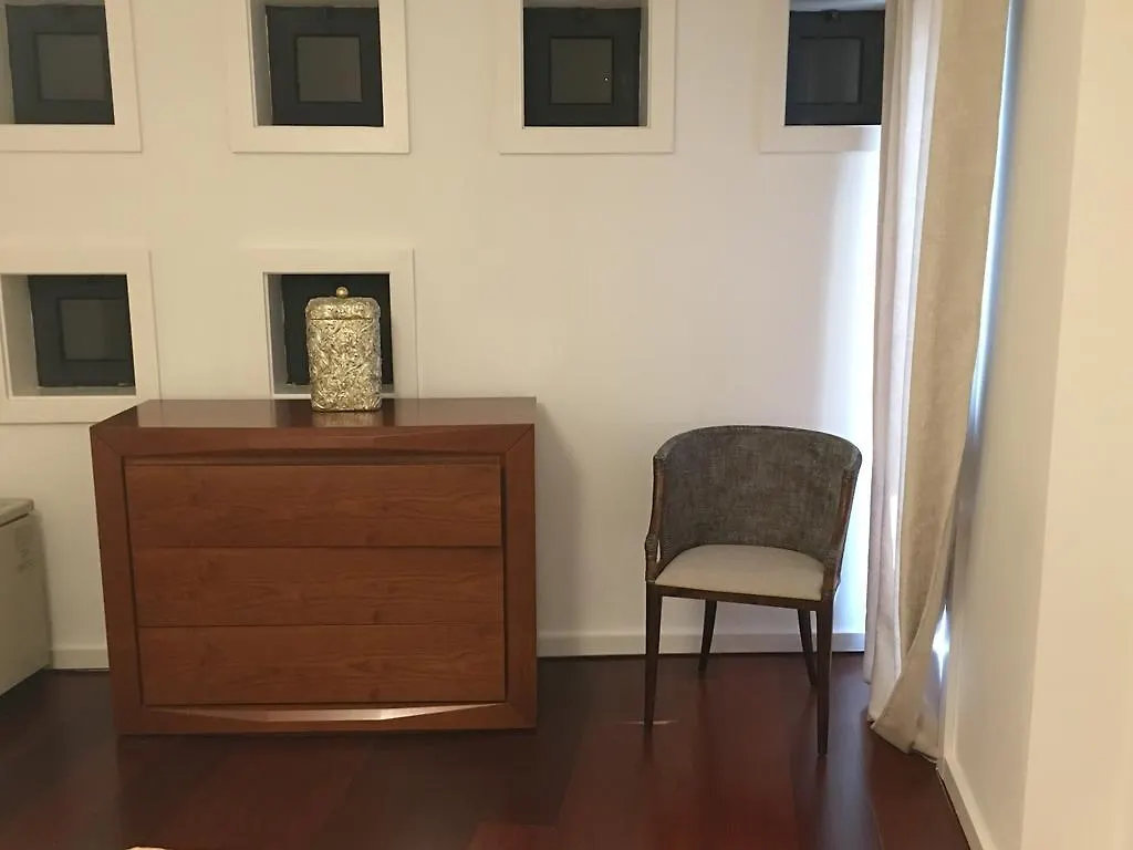 Mary Apartments Лиссабон Португалия