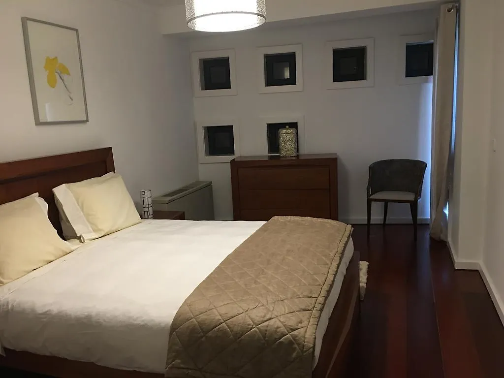 Mary Apartments Лиссабон