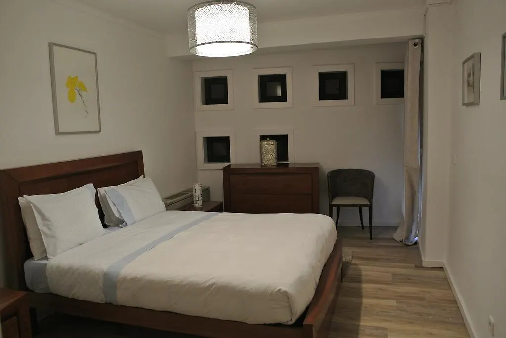 Mary Apartments Лиссабон Португалия
