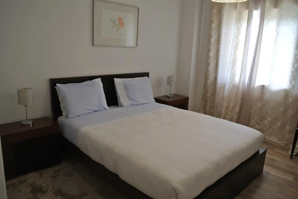Mary Apartments Лиссабон 0*,