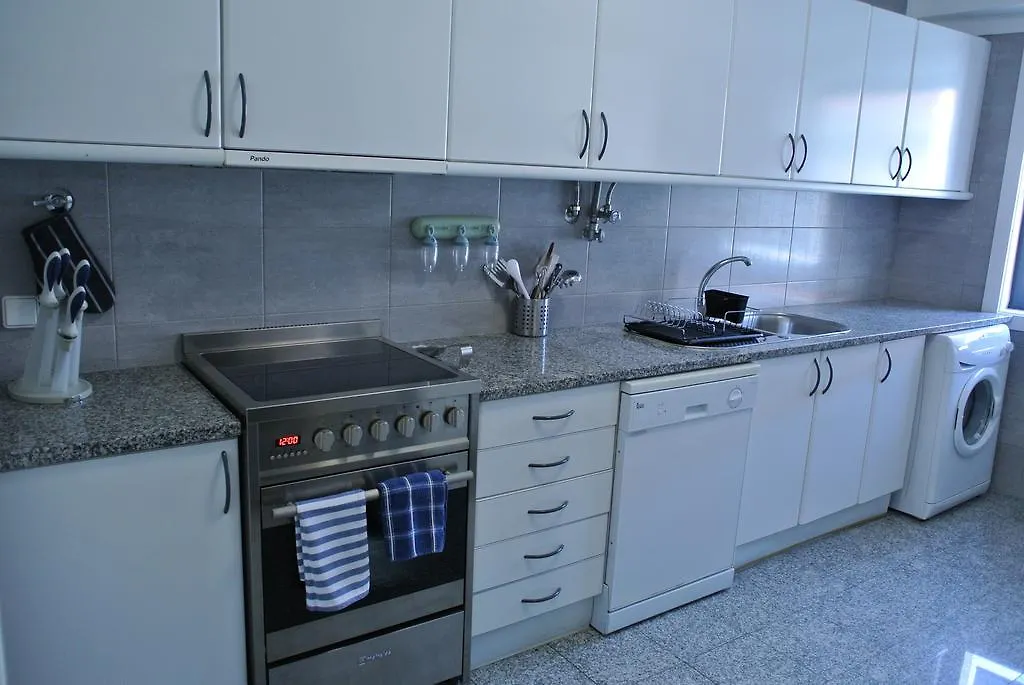 Mary Apartments Лиссабон