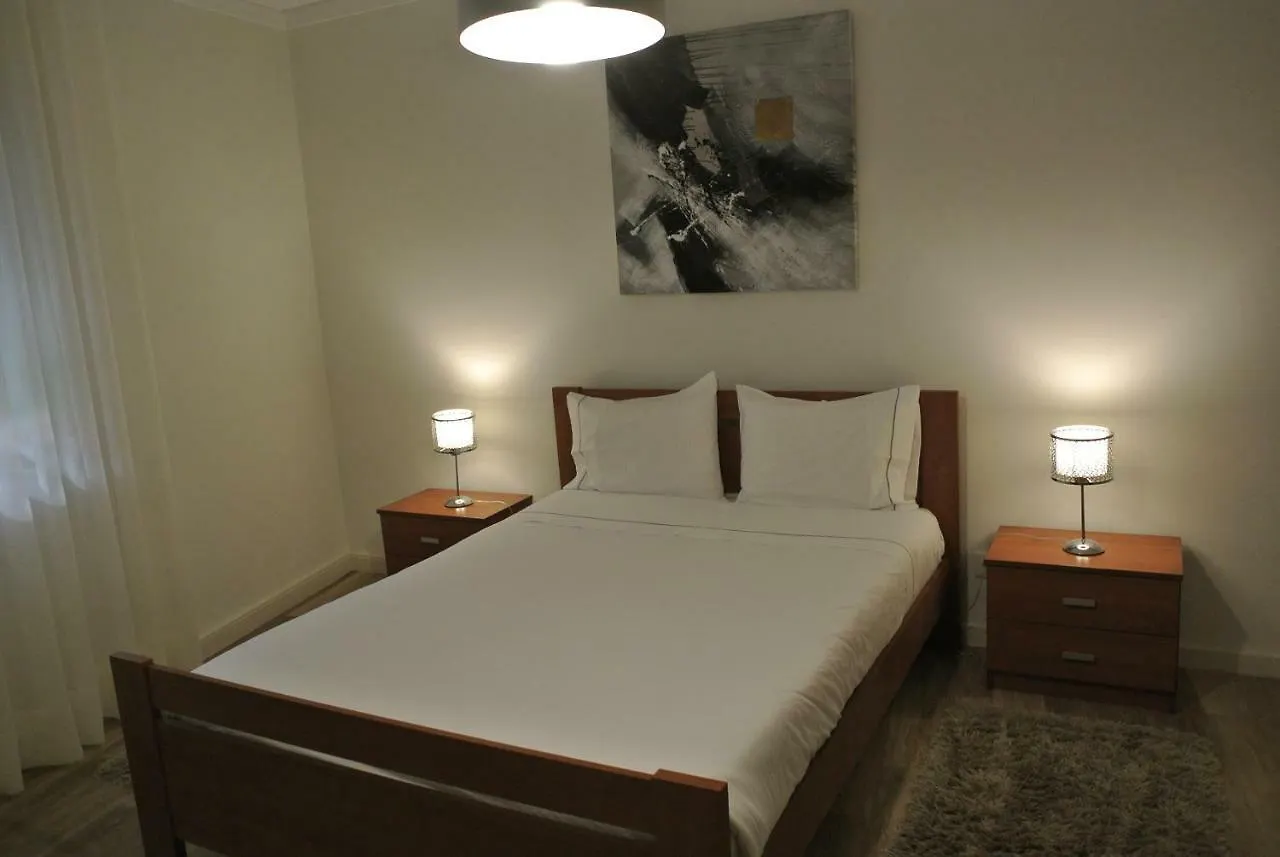 Mary Apartments Лиссабон