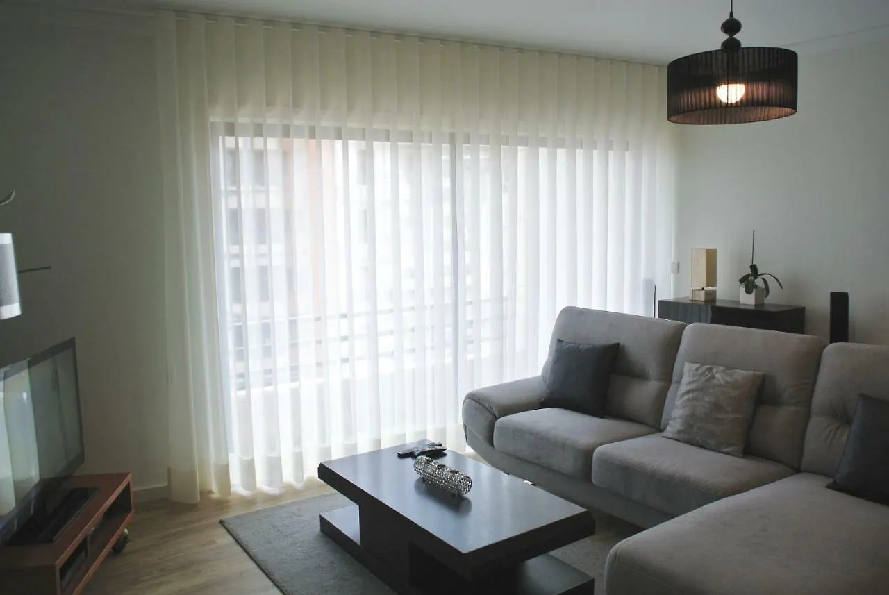 Mary Apartments Лиссабон